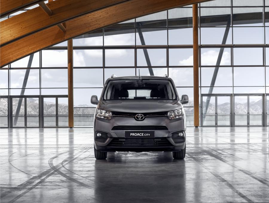  Toyota ProAce City Verso Long 2019 года  (EU) (фото 14 из 34)
